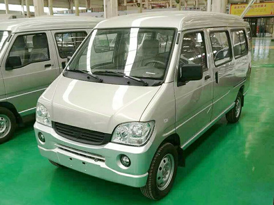 小型多用途車輛